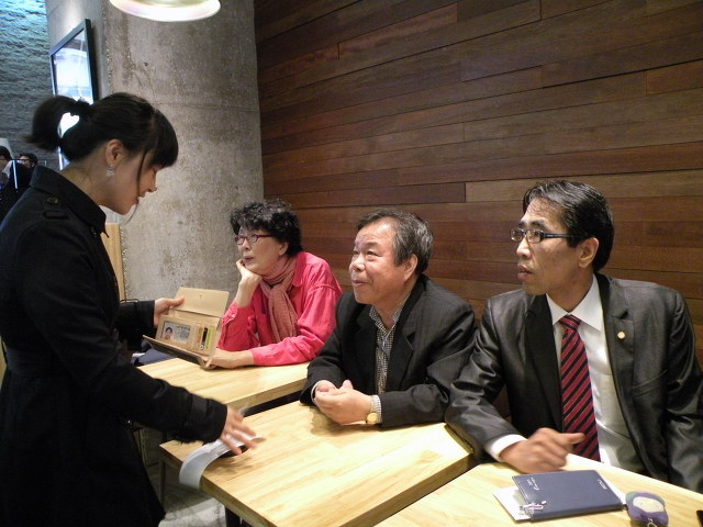 명동커피숍 이미지