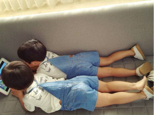 무럭무럭 크는 귀염둥이 서언 서준이 | 인스티즈