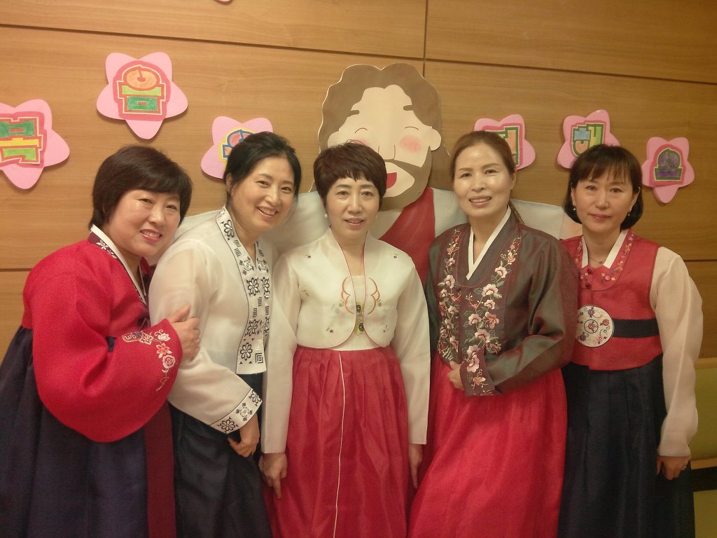 뵈뵈한복 이미지