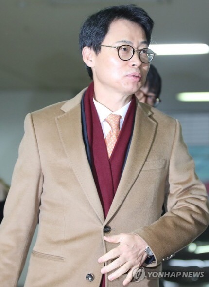 특검 마지막날 기념)) 이규철 특검보 패션을 알아보자.jpg | 인스티즈