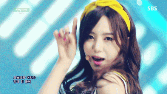 [AOA] 윙크를 못하는 민아.gif | 인스티즈