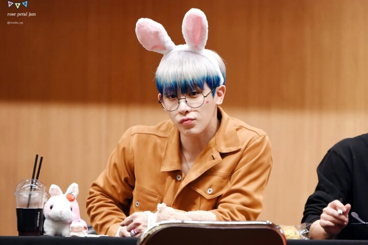 호석 이미지