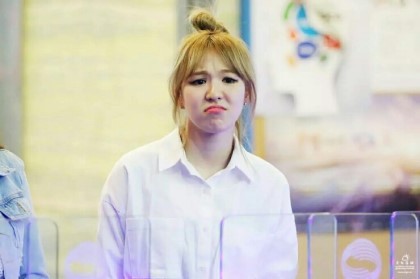 표정부자 손승완 | 인스티즈