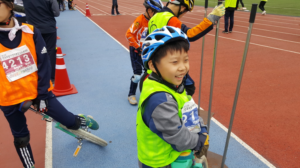 한국외발자전거 이미지