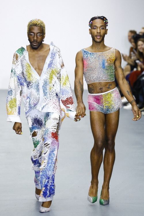 Ashish 아쉬쉬 2016 S/S RTW 컬렉션 | 인스티즈