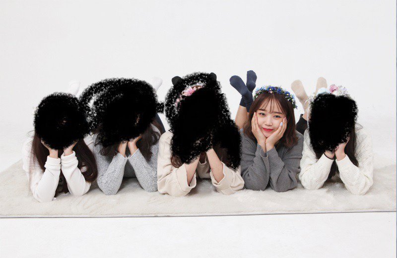 친구들이랑 우정사진 찍으면서 실력발휘 하는 아이오아이 유정이 | 인스티즈