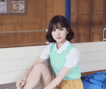 끼리끼리 친한듯한 여자친구 은하와 트와이스 사나.gif | 인스티즈