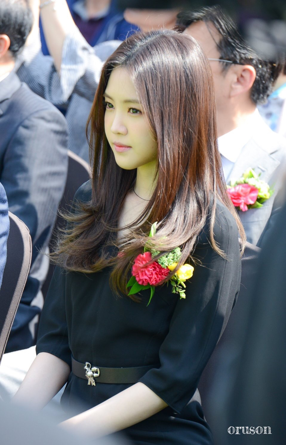 오늘자 손나이쁜 손나으니 | 인스티즈