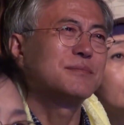 ????:에휴 대한민국 대통령이라는 사람이 맨날 툭하면 질질 짜고 말이야 | 인스티즈