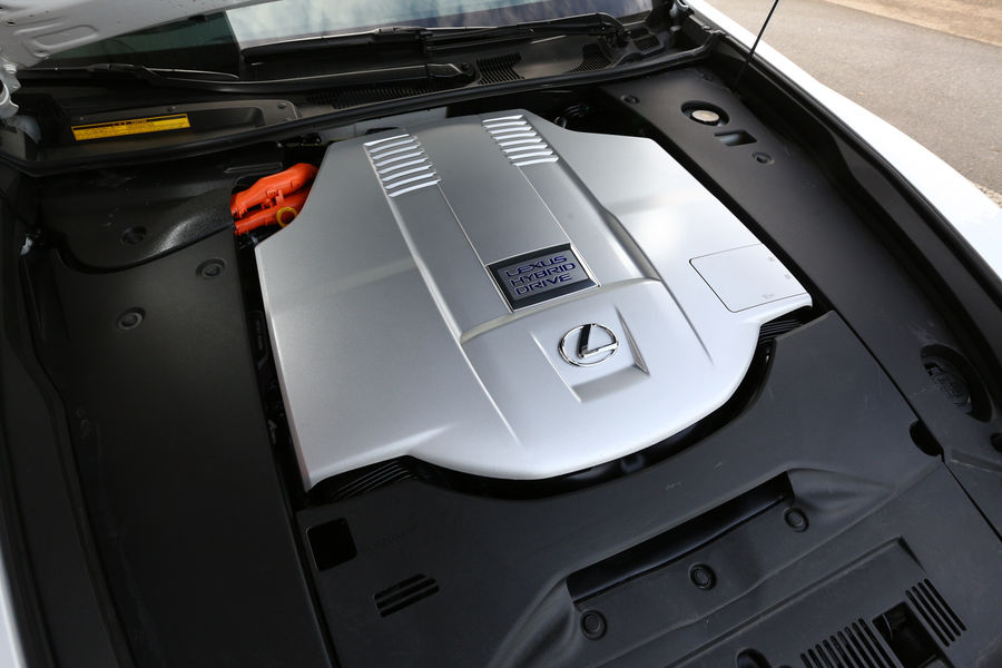 아우디 A8 4.0 vs 렉서스 LS 600h | 인스티즈