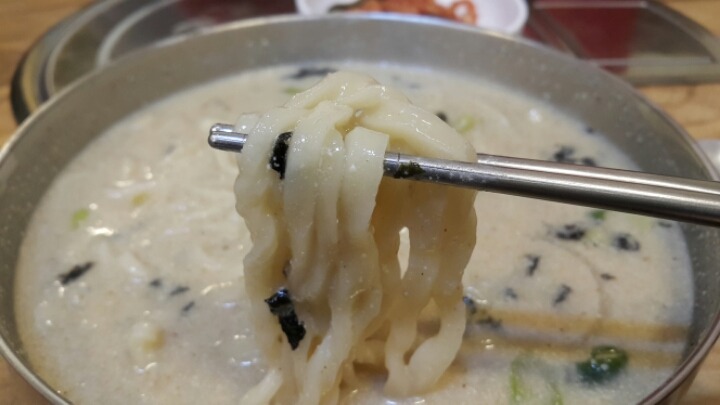 모이세홍두깨손칼국수 이미지