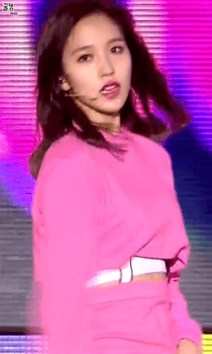 [twice] 오늘자 트와이스 엠넷 TT무대 멤버별 움짤들.gif | 인스티즈
