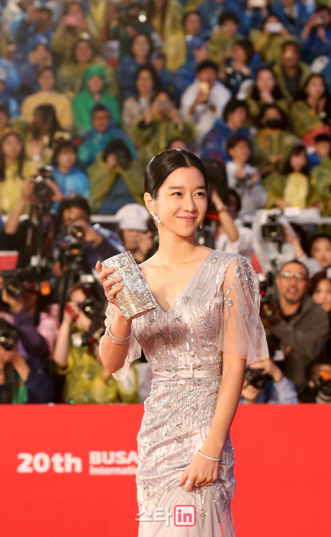 부산국제영화제 서예지.jpg | 인스티즈