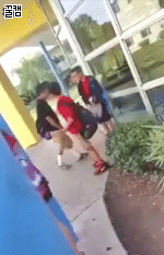 시비 걸었다가 역관광 당하는 학생 | 인스티즈