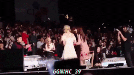 몇시간만에 남자아이돌 여럿 민망하게 하는 티파니 | 인스티즈