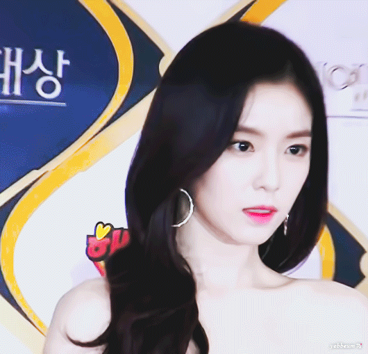 안경을 써도 예쁜 아이린.gif | 인스티즈