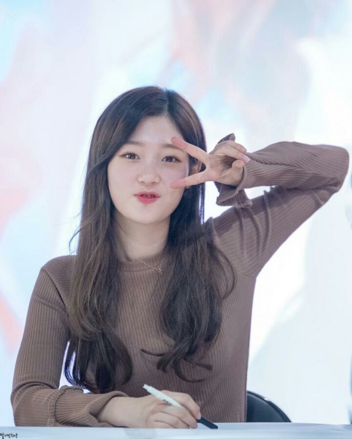 오늘 생일인 핵미모 | 인스티즈