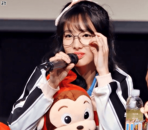 맏내 괴롭히는 정연.gif | 인스티즈