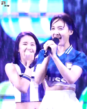 [트와이스] 컬투쇼 빗속의 나연이 | 인스티즈