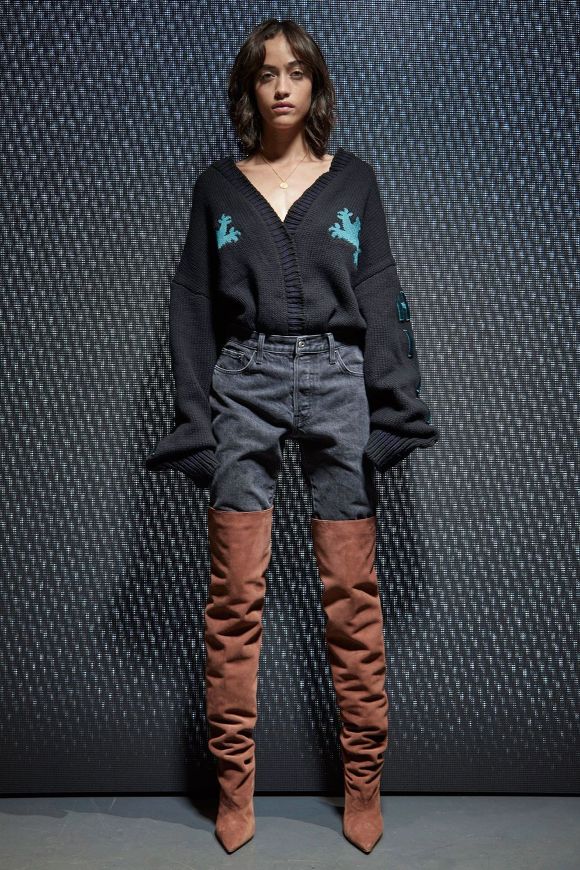 Yeezy 칸예웨스트 브랜드 2017 컬렉션.jpg | 인스티즈