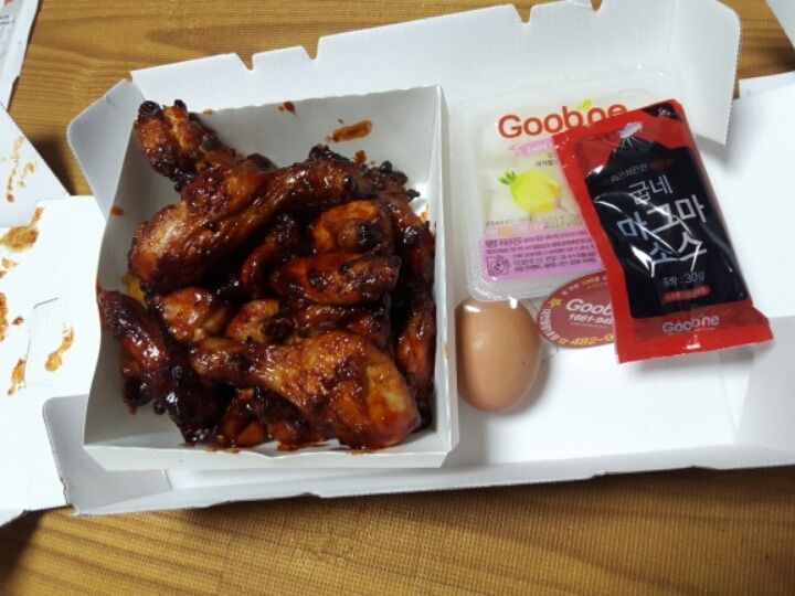 치킨매니아 이미지