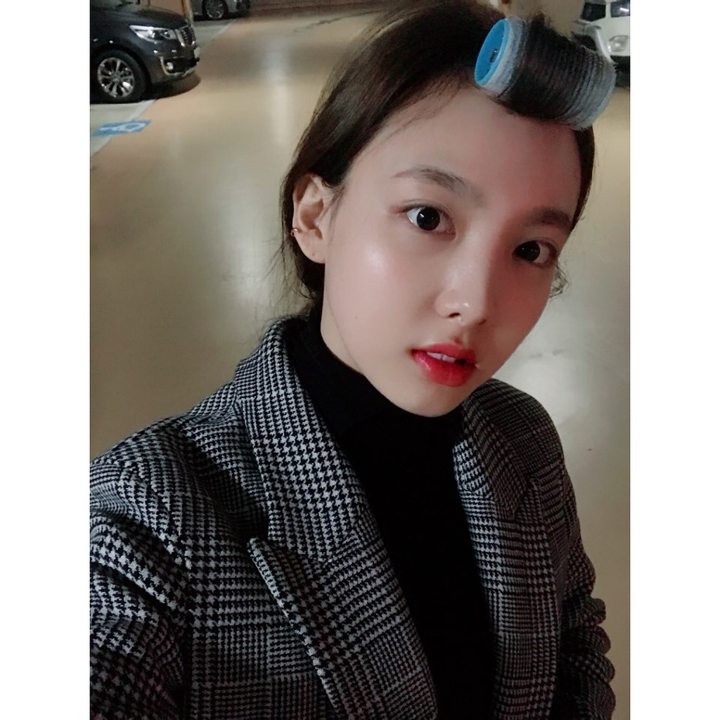 이제 시크해지고 싶은 나연 | 인스티즈