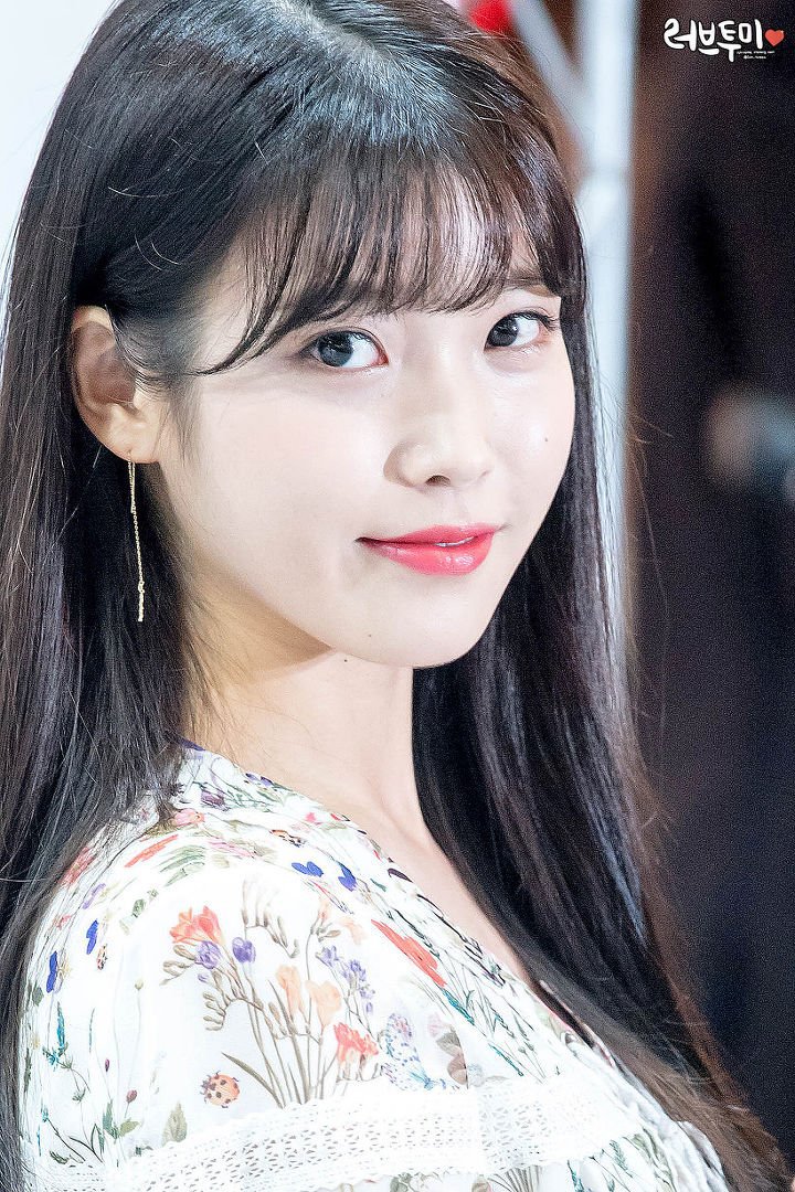 여러분 아이유나 보고 가시죠.jpgif | 인스티즈