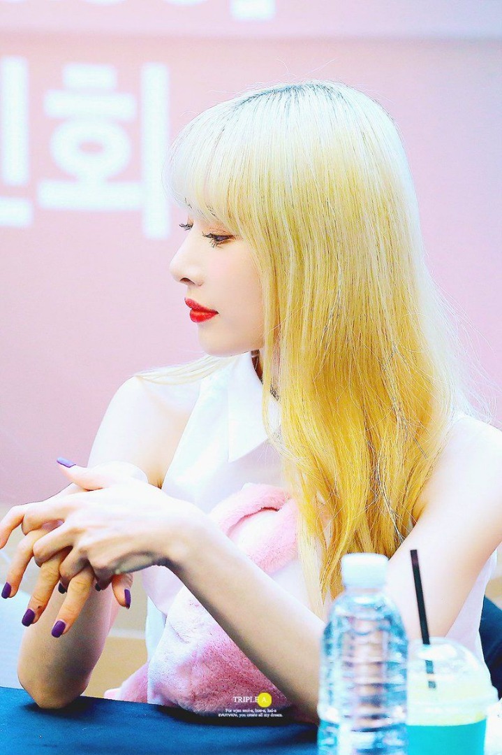 우주소녀 설아 &amp; 보나 옆모습.jpg | 인스티즈