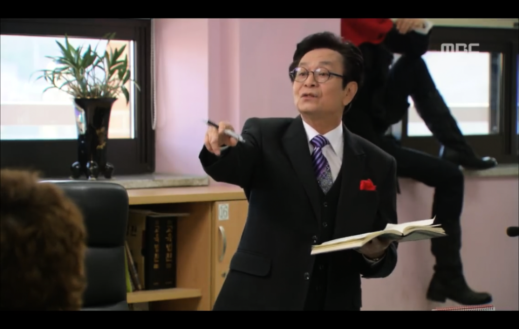 [하이킥3] 지나고 교가를 만들다 창작의 고통을 느끼는 하선과 윤건ㅋㅋㅋ.jpg | 인스티즈