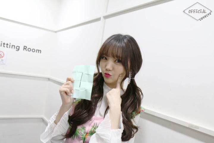 [러블리즈] 밥먹고 운동할지 운동하고 밥먹을지 고민돼서 케이 | 인스티즈