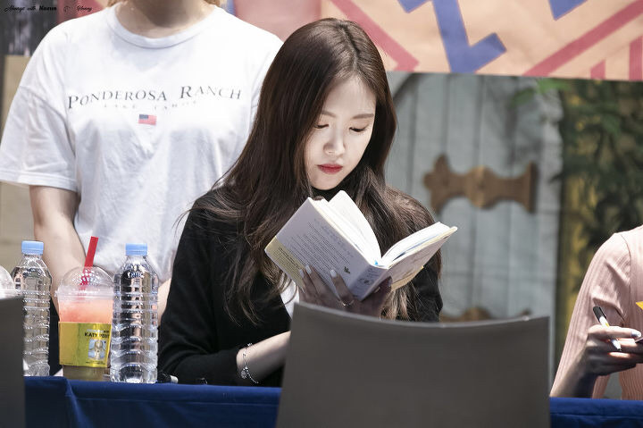 [에이핑크] 날이 점차 개기 시작해서 나은이 | 인스티즈