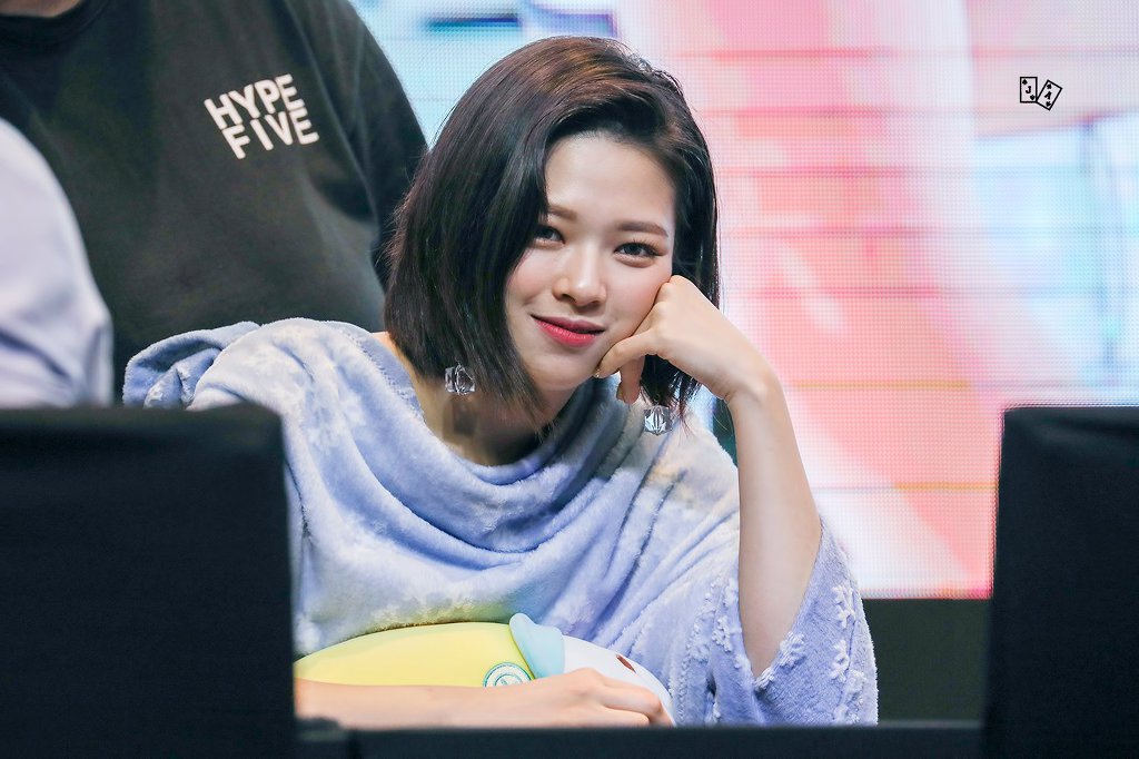잘생겼는데 이쁜 정연이.jpg | 인스티즈