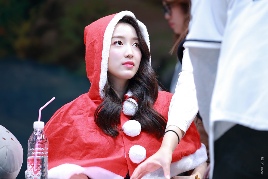 [구구단] 염색이 되는동안 기다리는게 지루해서 하나 | 인스티즈