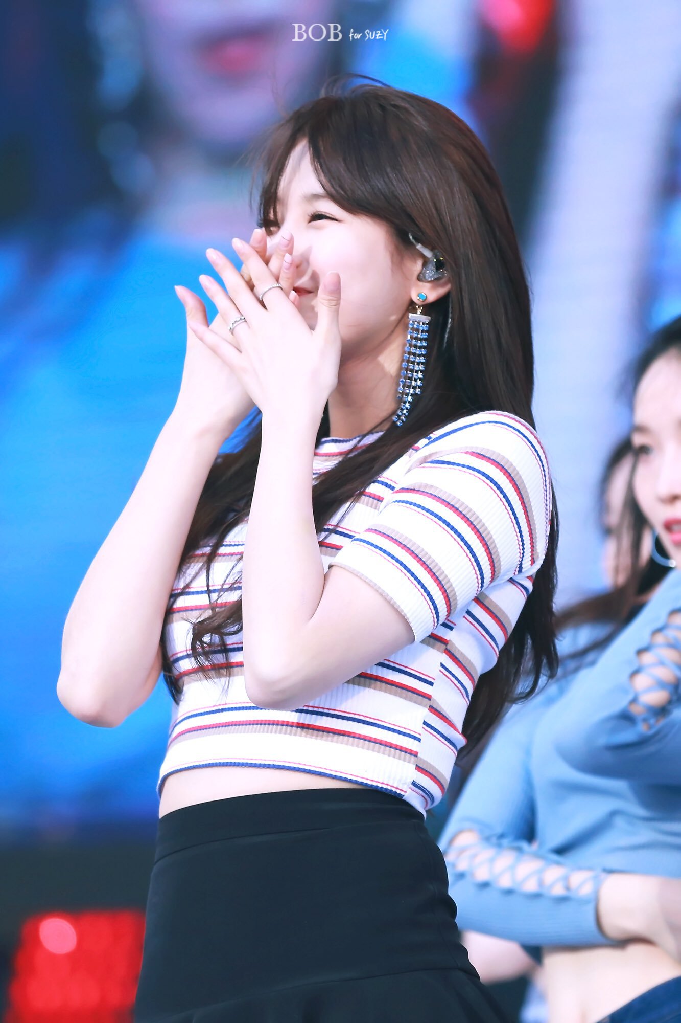 오늘이 생일인 수지.jpgif | 인스티즈