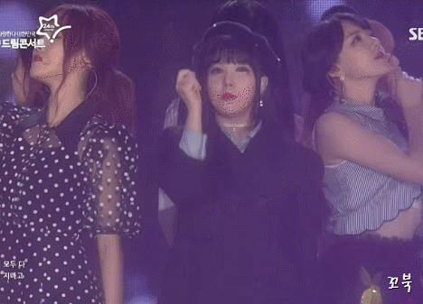 2018 드림콘서트 여자친구.gif | 인스티즈