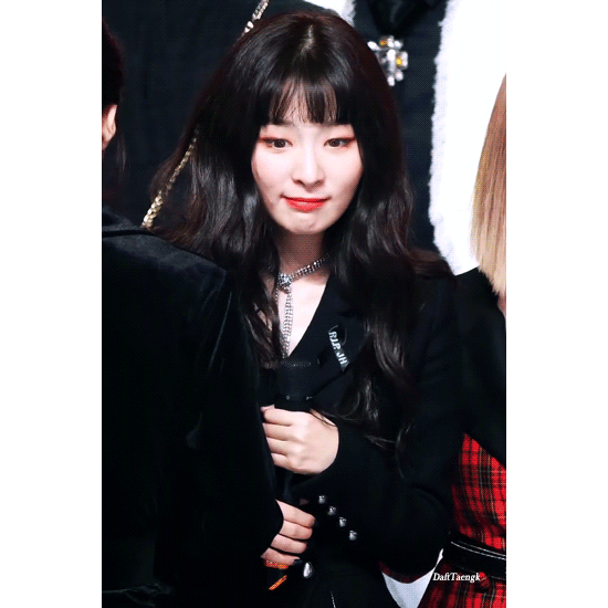 [레드벨벳] 무대위에서 카리스마가 사라진 곰.jpgif | 인스티즈
