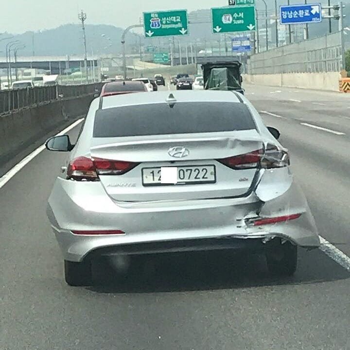 1차로 정속주행하는 사고난차량 | 인스티즈