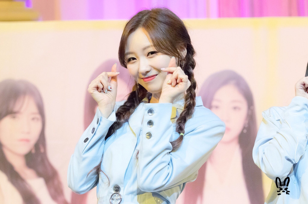 [러블리즈] 식후 커피를 거의 다 마셔가서 수정이 | 인스티즈
