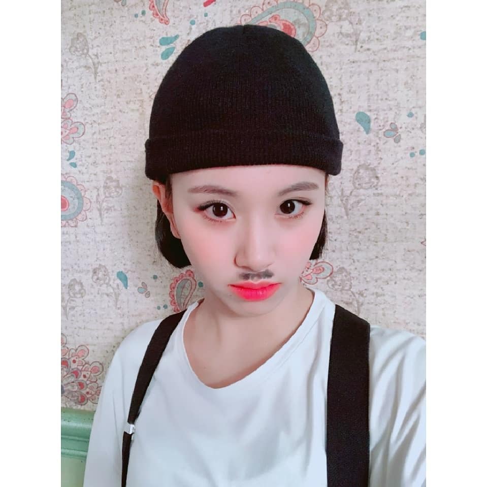 한번씩 파격 변신하는 채영 | 인스티즈