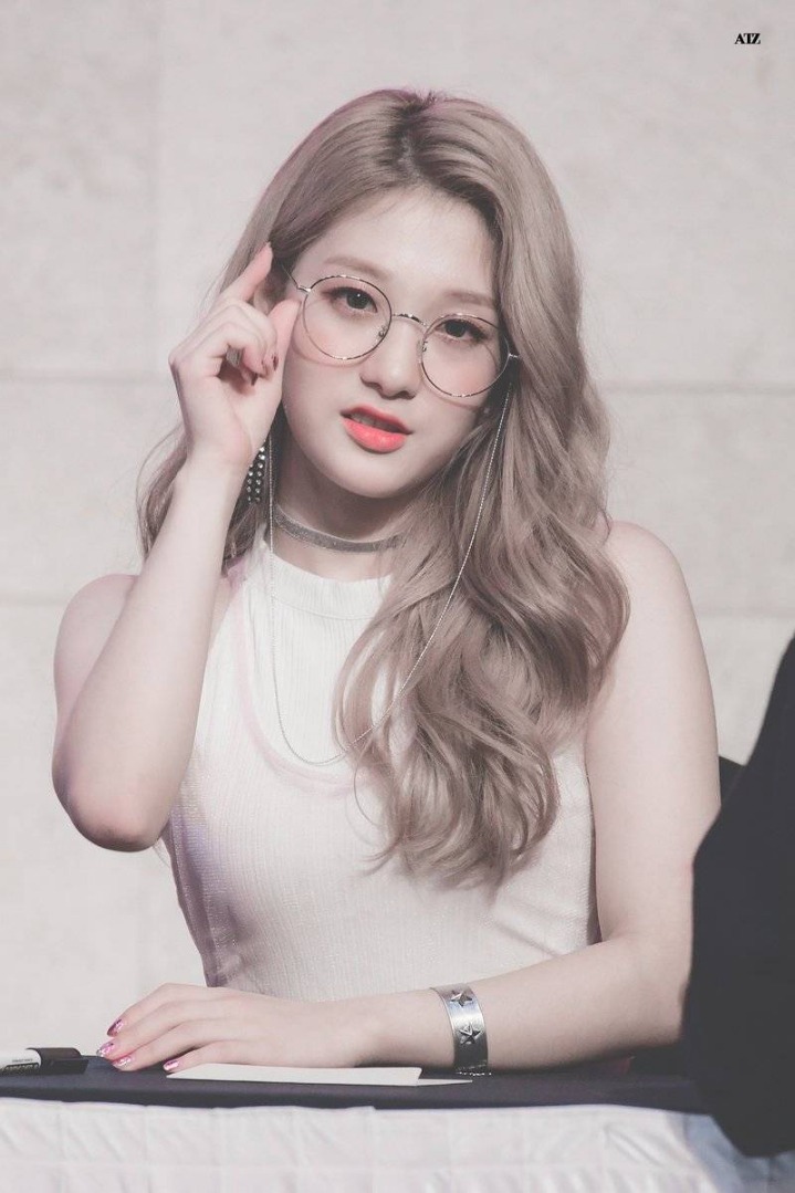 프로미스나인 이서연 | 인스티즈