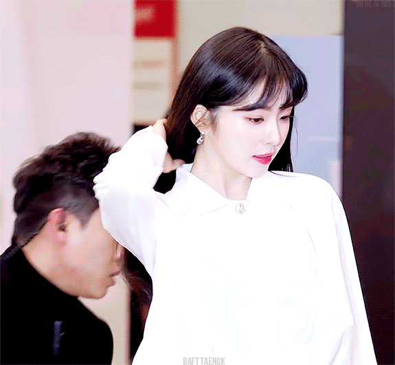 입장하는 배주현.jpgif | 인스티즈