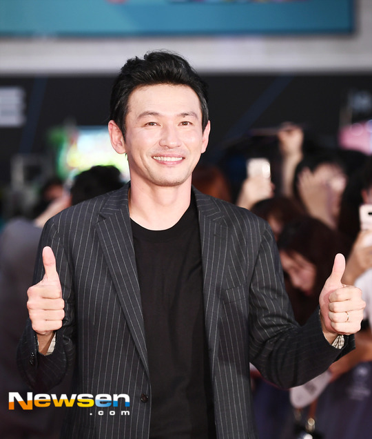 공작 쇼케이스에서 황정민 조진웅 이성민 주지훈.jpg | 인스티즈