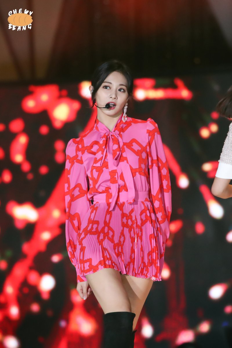 머리묶은 쯔위.jpgif | 인스티즈