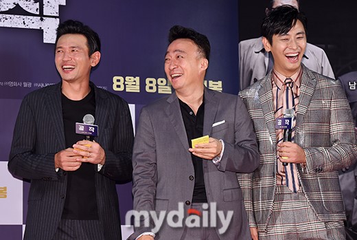 공작 쇼케이스에서 황정민 조진웅 이성민 주지훈.jpg | 인스티즈