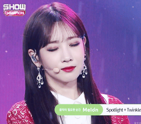 [러블리즈] 퇴근하고 맥주 마시러 갈지 커피 마시러 갈지 고민이 되서 지애 | 인스티즈