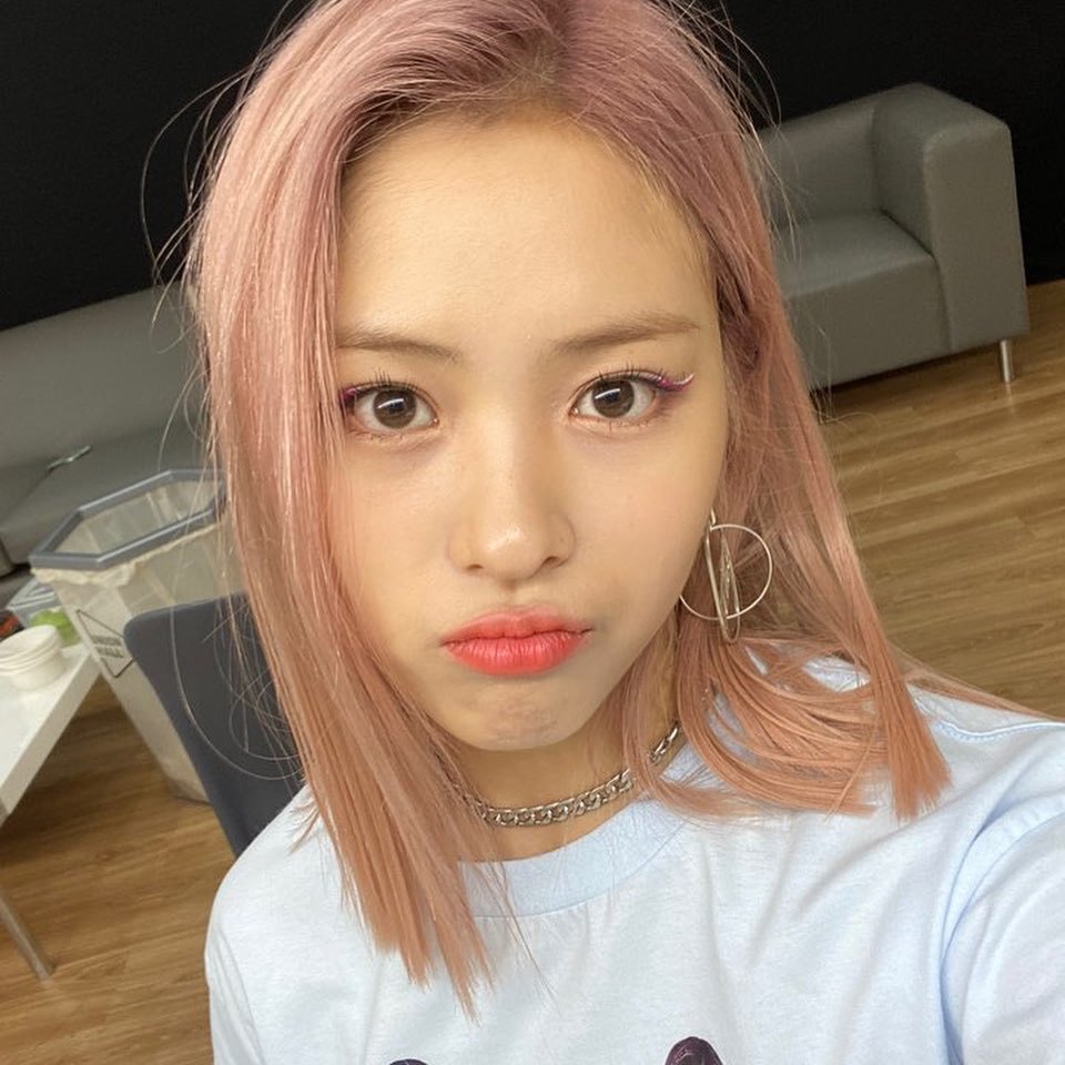 오늘 폭풍 업뎃한 ITZY 인스타그램.jpg | 인스티즈