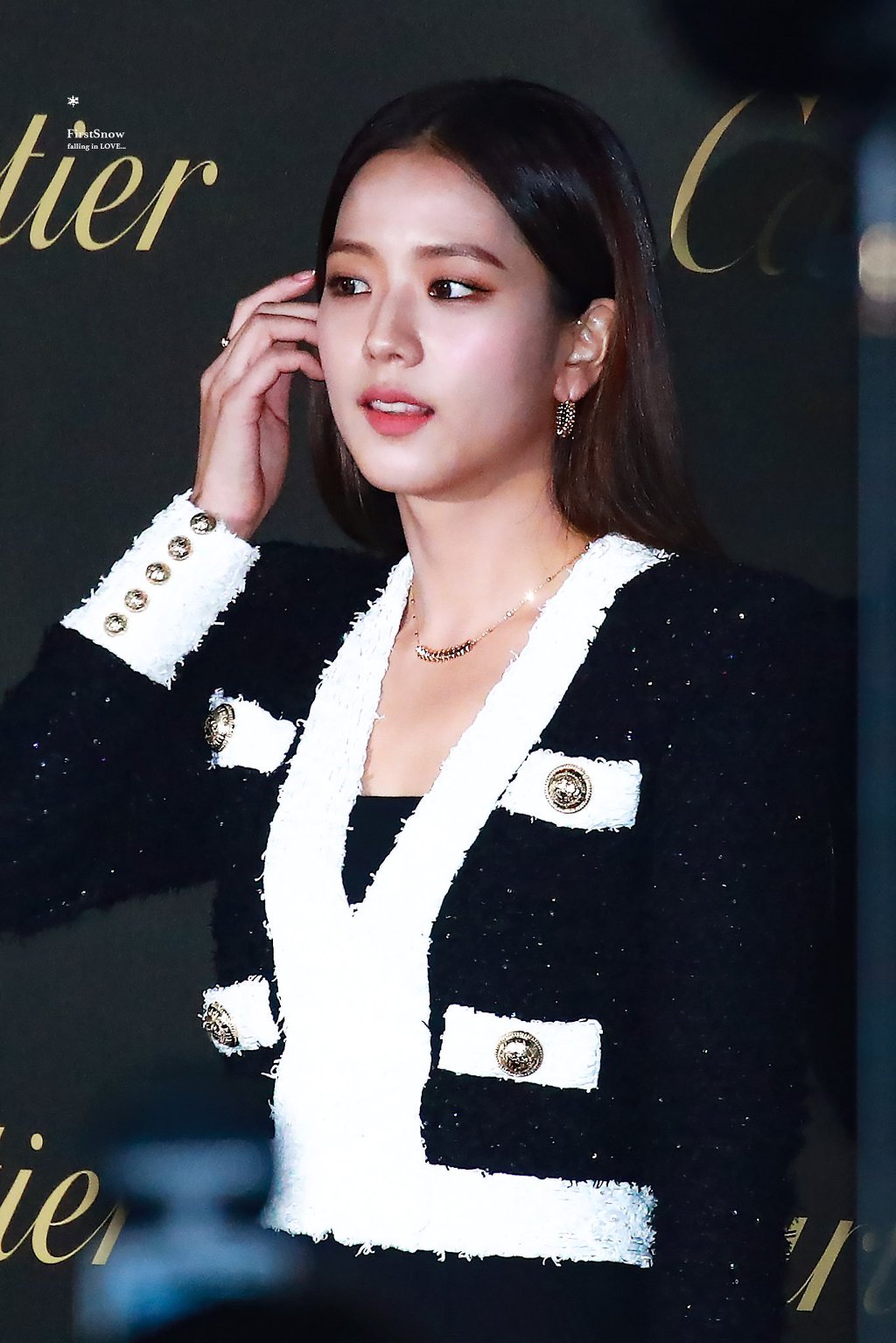 까르띠에 행사 참석한 블랙핑크 지수.jpgif | 인스티즈