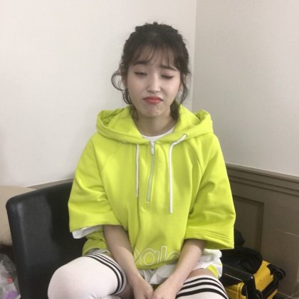 아이유 뉴발란스 광고 | 인스티즈