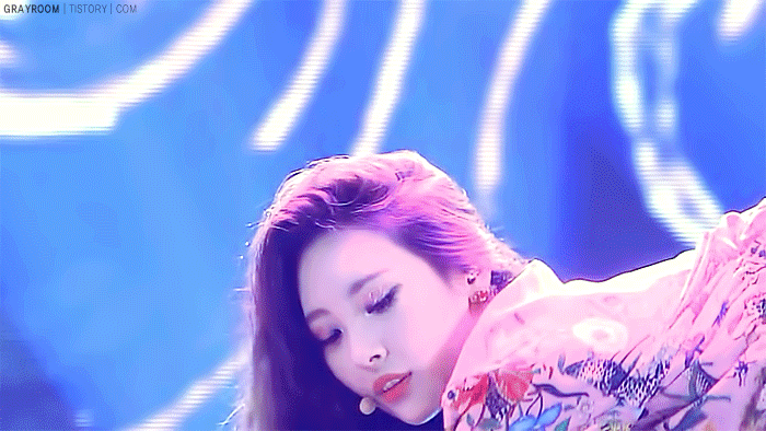 무대 위의 선미.gif | 인스티즈