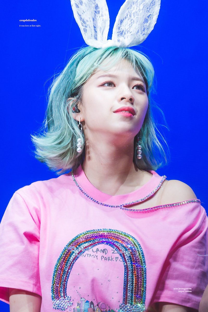 분위기있는 트와이스 정연.jpg | 인스티즈